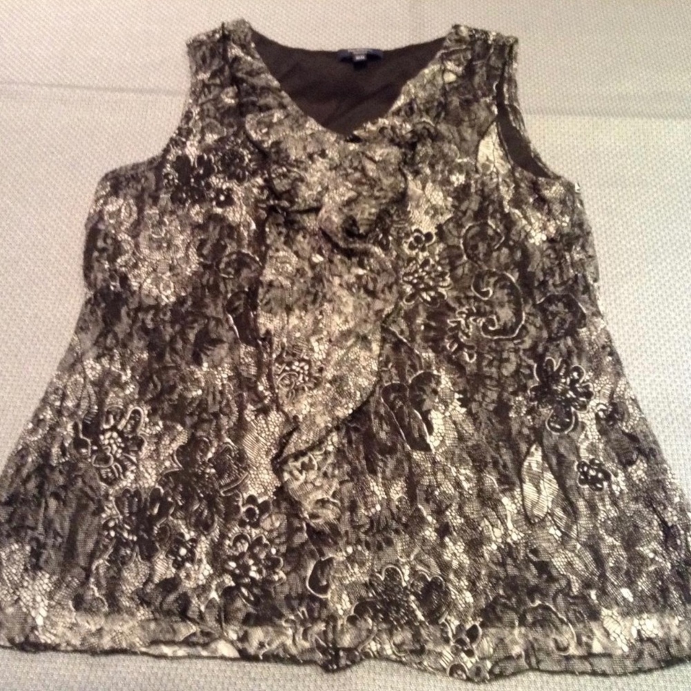 Reitmans lace top
